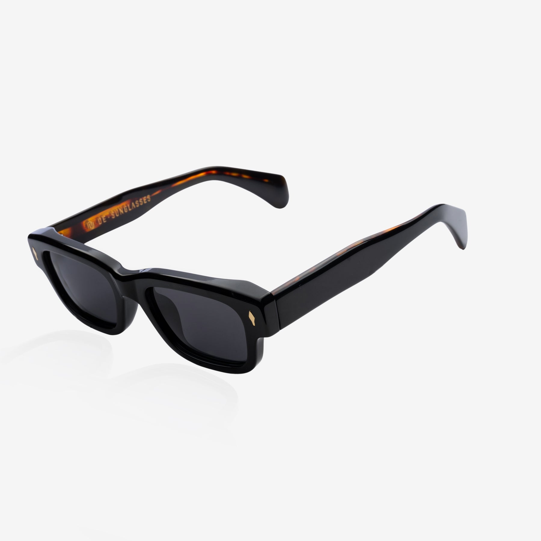 Astor Black
